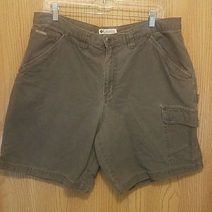 Columbia Cargo Green 38x9 Shorts